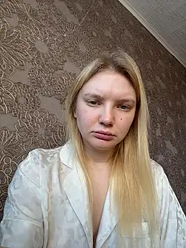 Snapshot of AmmyHot chatting on 02-04-26, 04:07 AmmyHot online show from 02-04-26, 04:07