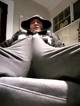 Snapshot of Hotbodyscottie chatting on 01-23-25, 10:22 Hotbodyscottie online show from 01-23-25, 10:22