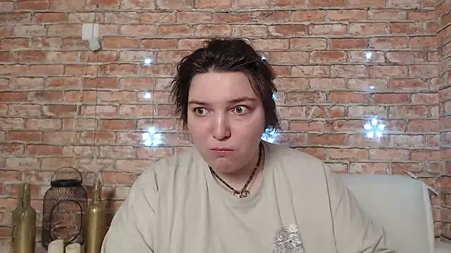 Amelia Kiss  online show from 02-05-25, 12:42