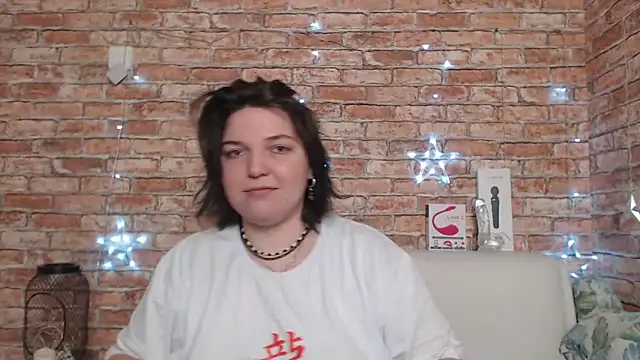 Amelia Kiss  online show from 09-18-25, 12:34