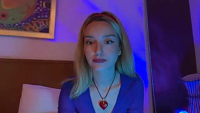 SirenaBelle online show from 11-19-25, 10:21