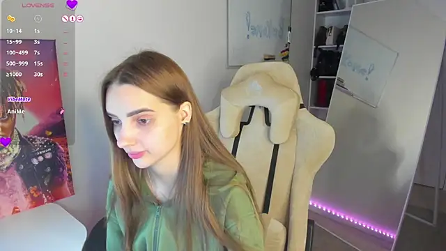   SilviaAbby   online show from 12-31-24, 11:49