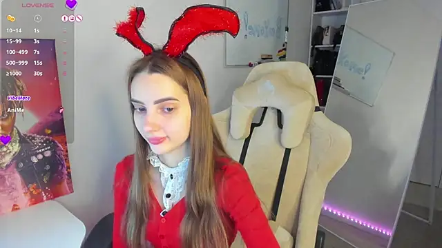   SilviaAbby   online show from 01-01-25, 11:27