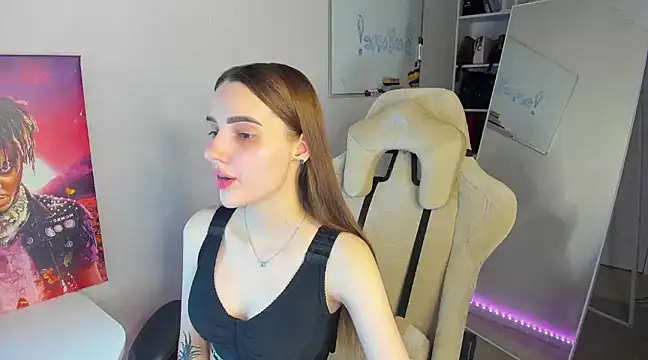   SilviaAbby   online show from 01-12-25, 03:25