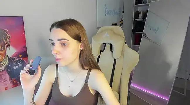   SilviaAbby   online show from 01-18-25, 05:31
