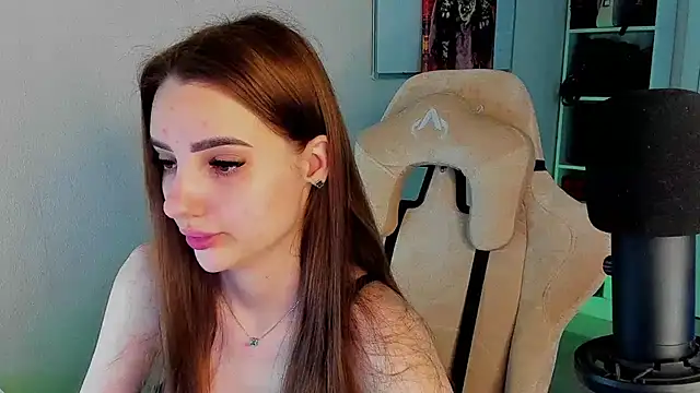   SilviaAbby   online show from 03-19-25, 04:03