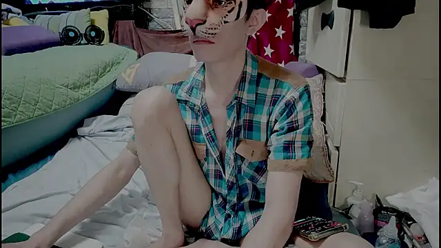 JJjing online show from 11-10-25, 12:42