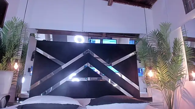 emily-fox online show from 10-11-25, 10:47