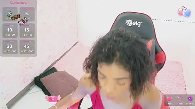 ElisaBoyer online show from 11-17-25, 10:43