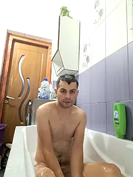 Snapshot of hornny1995 chatting on 12-25-24, 12:05 hornny1995 online show from 12-25-24, 12:05