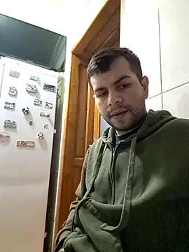 Snapshot of hornny1995 chatting on 01-14-25, 02:08 hornny1995 online show from 01-14-25, 02:08