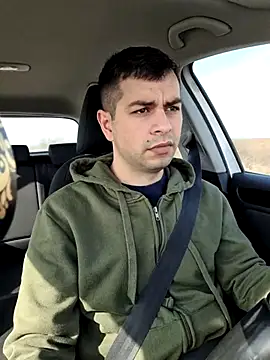 Snapshot of hornny1995 chatting on 02-16-25, 09:59 hornny1995 online show from 02-16-25, 09:59