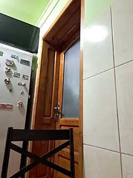 Snapshot of hornny1995 chatting on 02-17-25, 02:09 hornny1995 online show from 02-17-25, 02:09