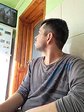 Snapshot of hornny1995 chatting on 02-22-25, 07:56 hornny1995 online show from 02-22-25, 07:56