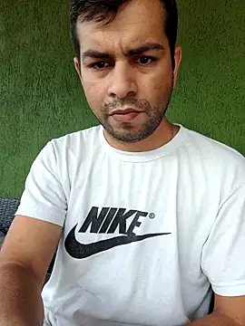 Snapshot of hornny1995 chatting on 09-13-25, 09:53 hornny1995 online show from 09-13-25, 09:53