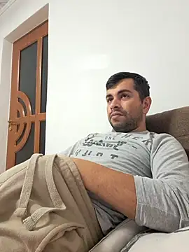 Snapshot of hornny1995 chatting on 10-10-25, 07:24 hornny1995 online show from 10-10-25, 07:24