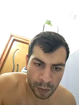 Snapshot of hornny1995 chatting on 11-22-25, 03:33 hornny1995 online show from 11-22-25, 03:33