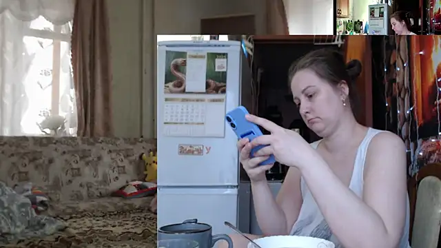 Sakura Green online show from 10-31-25, 08:04