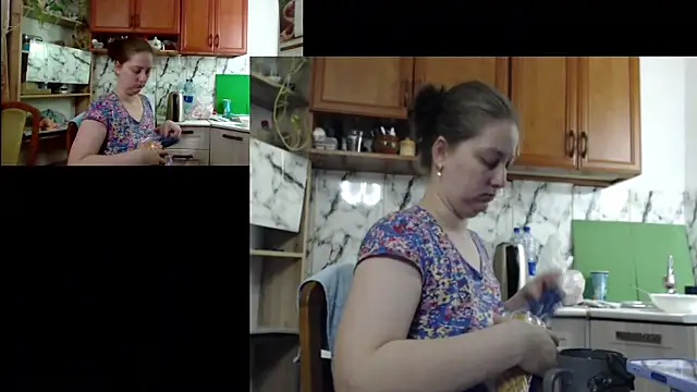 Sakura Green online show from 11-22-25, 05:06