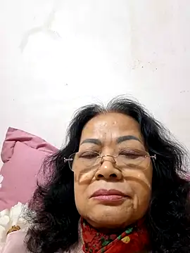 Hotestlove online show from 02-25-25, 12:24