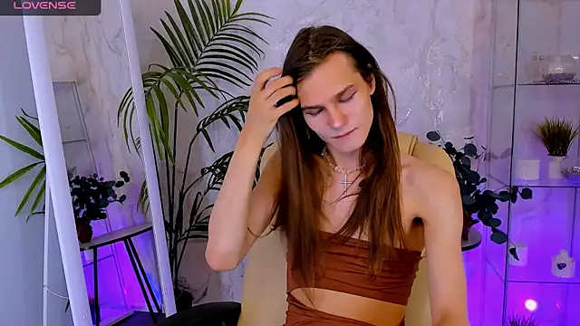 Snapshot of Will_Will_ chatting on 02-07-26, 10:13 Will Will online show from 02-07-26, 10:13