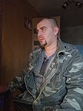 Foxyshaved online show from 10-22-25, 07:30