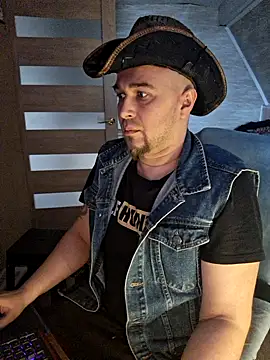 Snapshot of Foxyshaved chatting on 03-25-26, 07:58 Foxyshaved online show from 03-25-26, 07:58