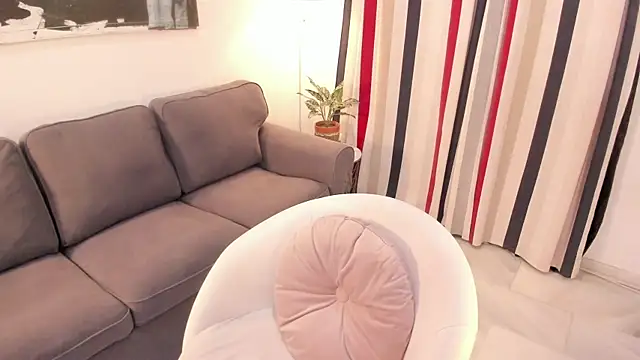 Raychell Black online show from 10-19-25, 02:29