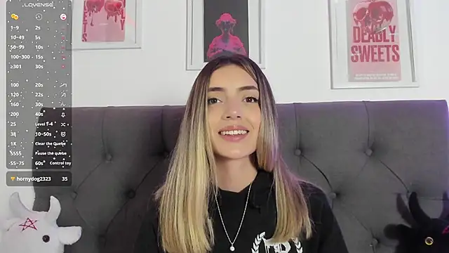 Snapshot of IsadoraGalle_ chatting on 02-28-26, 10:11 IsadoraGalle online show from 02-28-26, 10:11