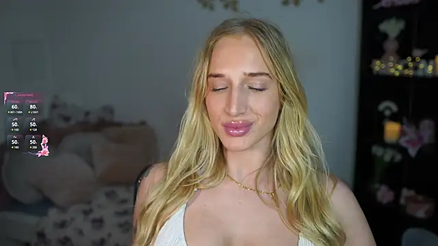 Nicolette  Shea  online show from 01-08-25, 02:03