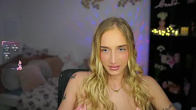 Nicolette  Shea  online show from 01-27-25, 02:02