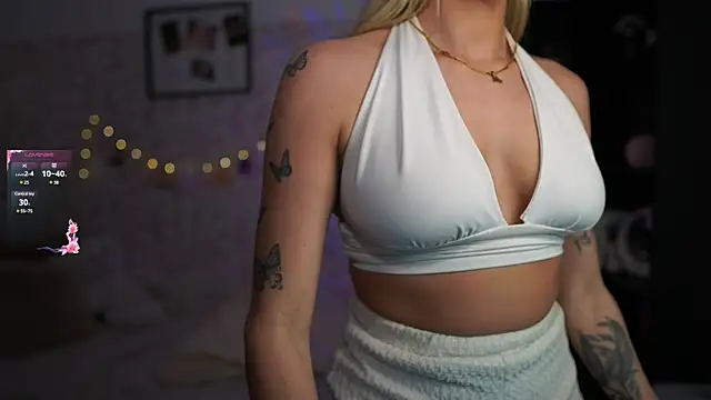 Nicolette  Shea  online show from 03-06-25, 02:18