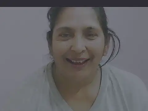 Snapshot of sexy69hotmum chatting on 12-31-24, 10:04 sexy69hotmum online show from 12-31-24, 10:04