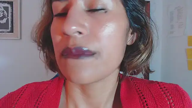 fantasty nylon online show from 12-10-24, 08:05