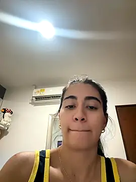 ZarahEvans online show from 10-31-25, 08:43