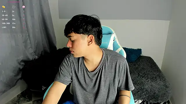 Snapshot of Franco_Rizzo_ chatting on 03-19-25, 10:53 Franco Rizzo  online show from 03-19-25, 10:53
