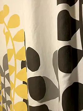 Snapshot of RoodoggXL chatting on 12-16-25, 11:59 RoodoggXL online show from 12-16-25, 11:59