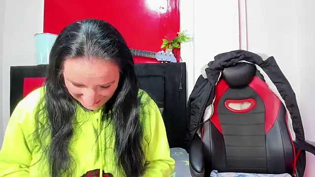 Andrefoxx  online show from 10-28-25, 03:21