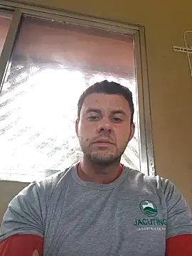 Snapshot of michaelxdf chatting on 09-16-25, 05:47 michaelxdf online show from 09-16-25, 05:47