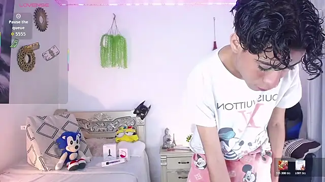 huge armound online show from 02-03-26, 11:21