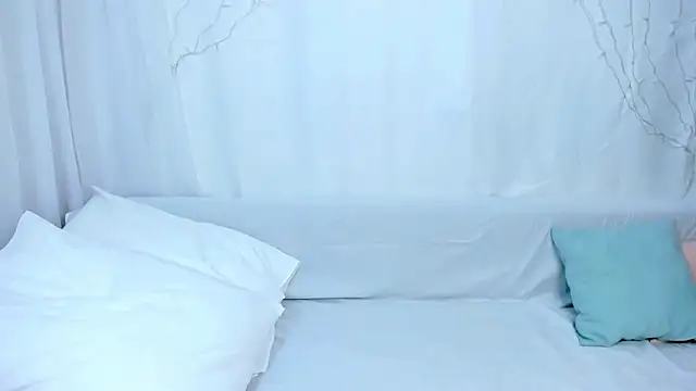 Lily Daviss online show from 03-27-26, 03:01