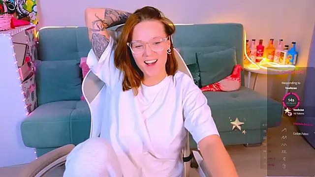 Karen morris online show from 10-19-25, 03:12