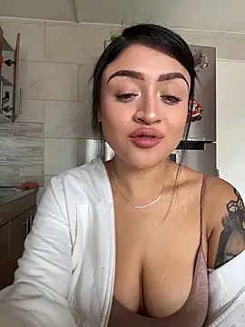 lucianaroy online show from 11-29-25, 03:04