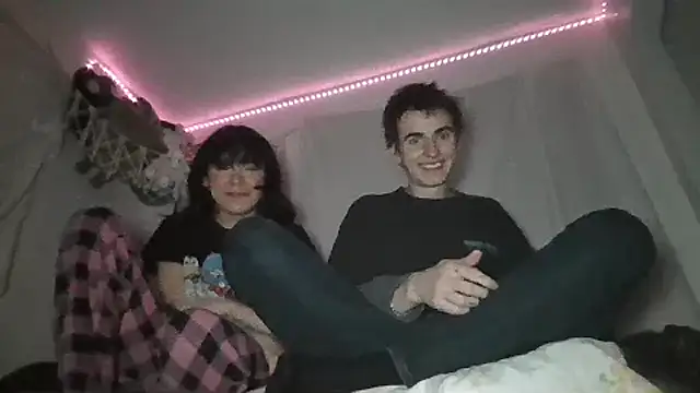 Snapshot of spicylaboi chatting on 12-28-24, 11:30 spicylaboi online show from 12-28-24, 11:30