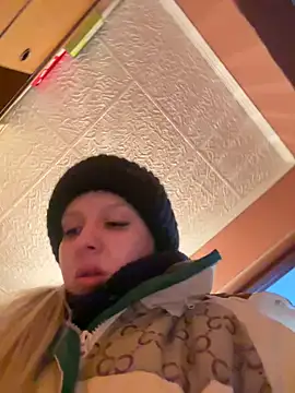 LikaCat online show from 12-17-24, 04:12