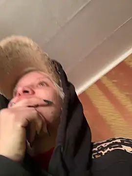 LikaCat online show from 10-16-25, 03:18