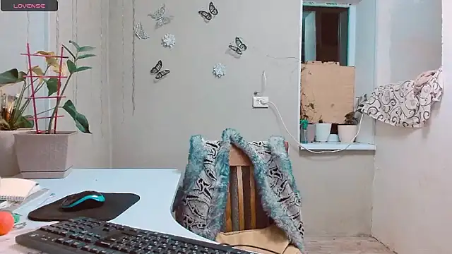 Snapshot of RosaJil chatting on 01-18-25, 04:53 RosaJil online show from 01-18-25, 04:53