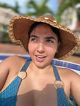 MarianaBenz online show from 02-08-26, 08:45