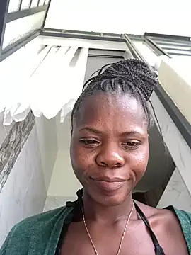 Snapshot of petiteebony_81 chatting on 01-14-25, 12:24 petiteebony 81 online show from 01-14-25, 12:24