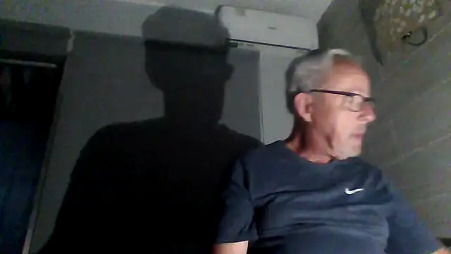 tuggy59 online show from 11-26-25, 06:25